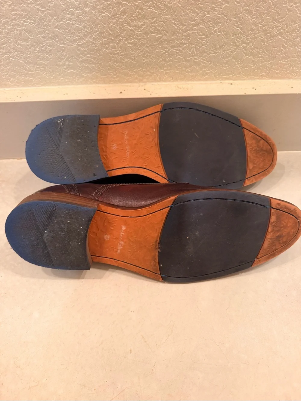 Modern Fiction insole dark elegant